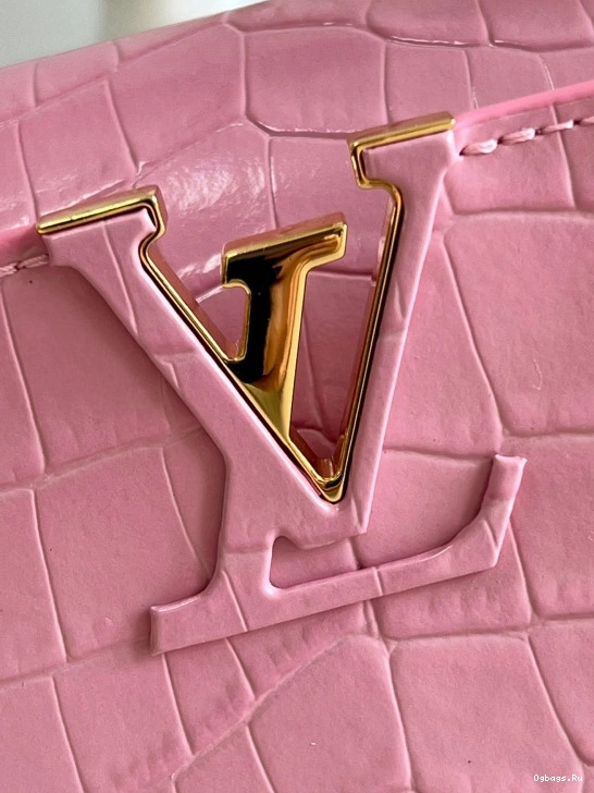 VUITTON LOUIS MINI CAPUCINES 1228